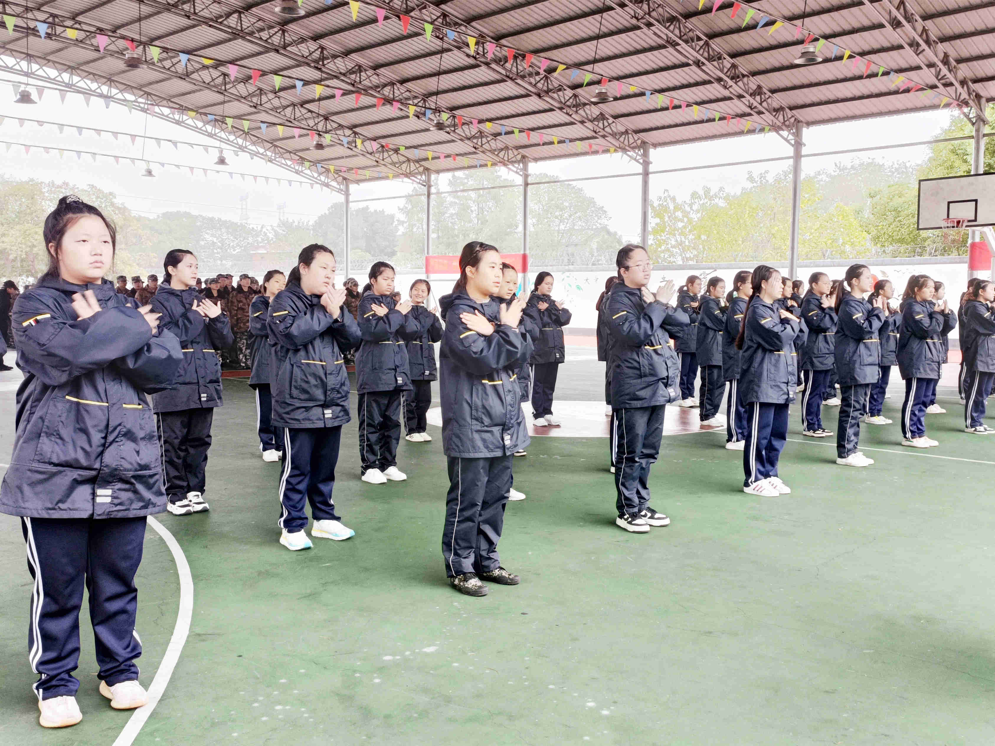 感恩教育學(xué)校,問(wèn)題孩子學(xué)校,素質(zhì)教育學(xué)校