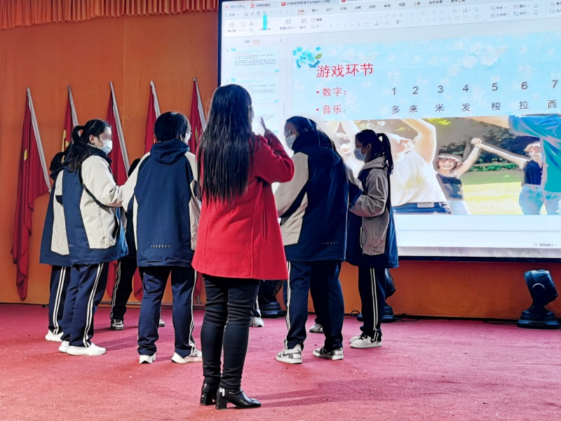 “學(xué)會(huì)調(diào)控情緒，放飛好心情”心理健康活動(dòng)在我校順利舉辦