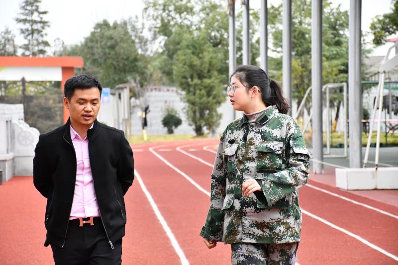 心理問(wèn)題孩子學(xué)校14歲學(xué)員案例